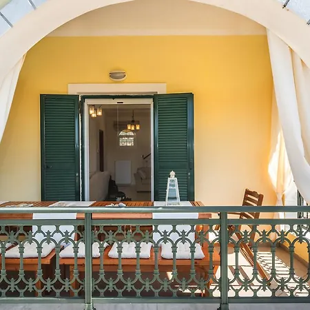 فيلة Corfu Kokkini With Swimming Pool *